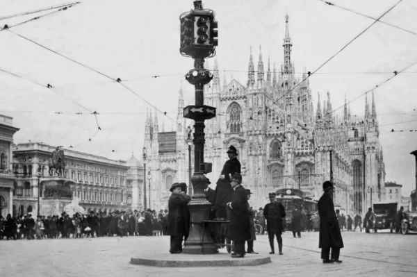Il primo semaforo in Italia